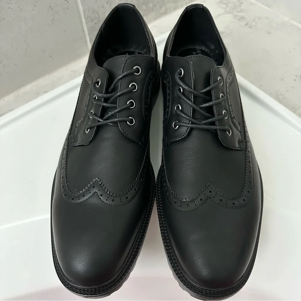 Perry Ellis perry ellis